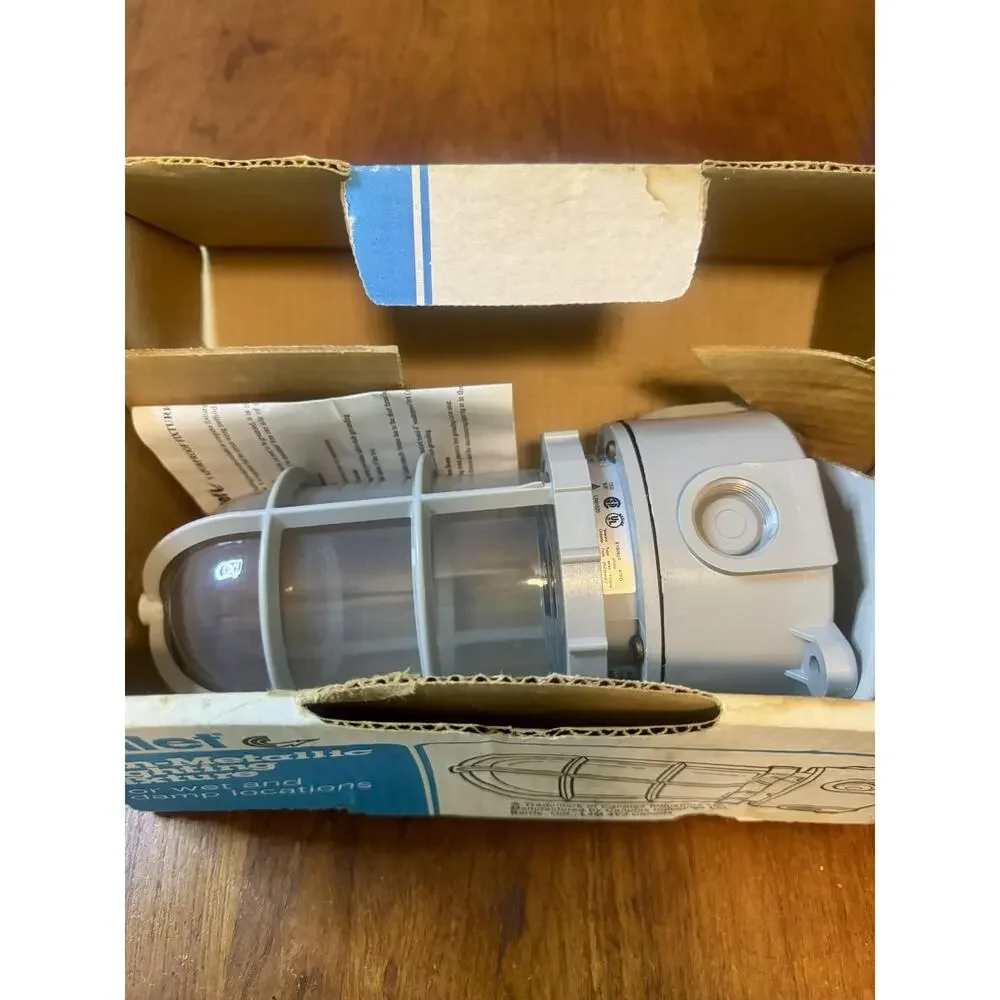 Canlet Vapor Proof Non-metallic Lighting Fixture 150W, PN 68GICF15G-GSC